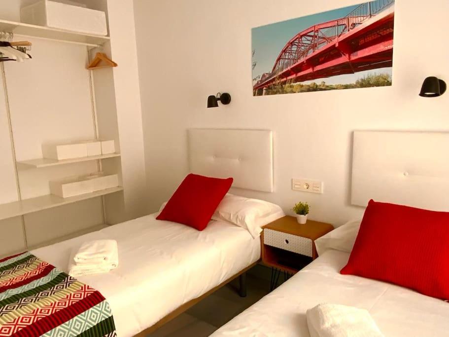 My Home In Triana, Luminoso Y Acogedor Apartamento Sewilla Zewnętrze zdjęcie